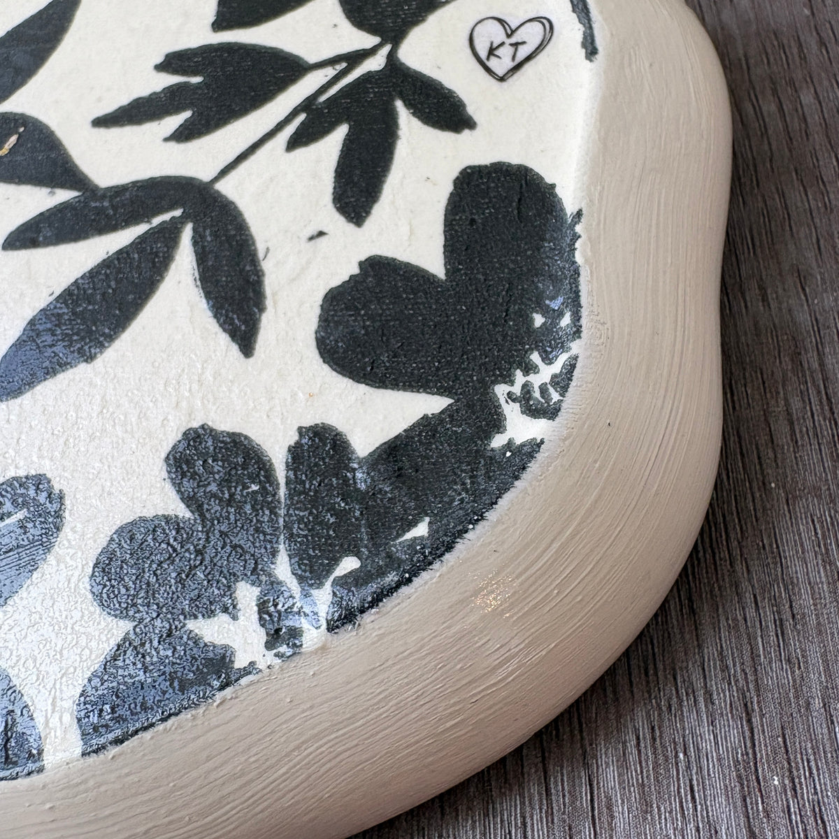 Lily Pad Dish | Black Floral