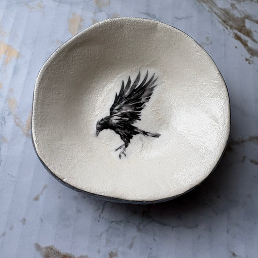 Organic Edge Ring Dish - Crow