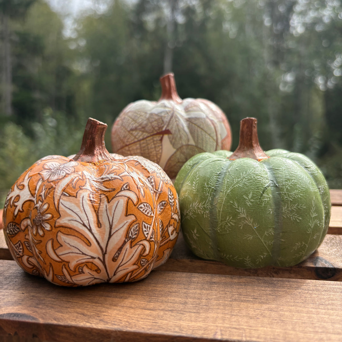 Medium Pumpkin (Fall 2026) - Fall Leaves