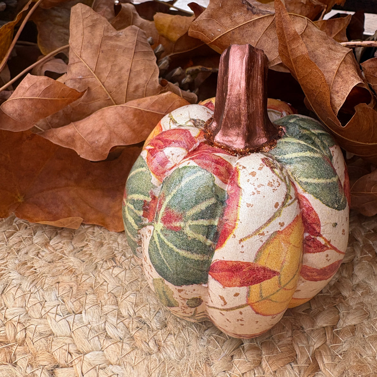 Large Pumpkin (Fall 2026) - Fall Leaves