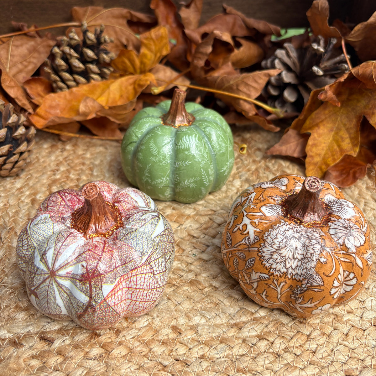 Medium Pumpkin (Fall 2026) - Fall Leaves