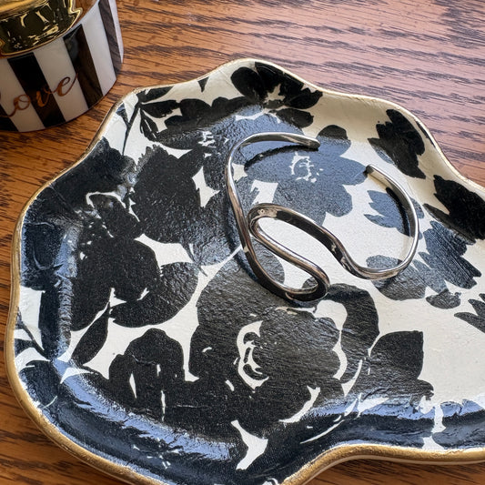 Lily Pad Dish | Black Floral