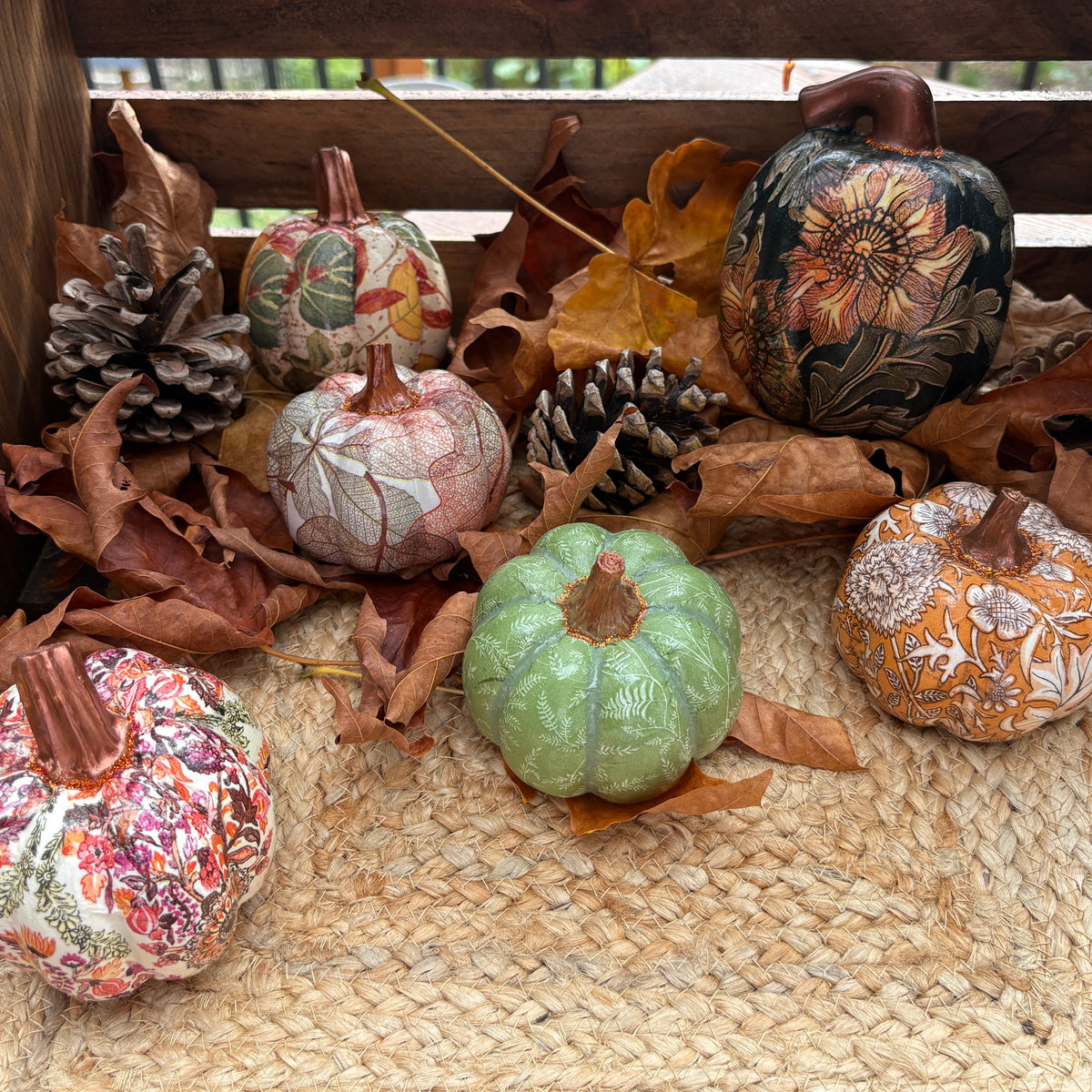 Large Pumpkin (Fall 2026) - Fall Leaves