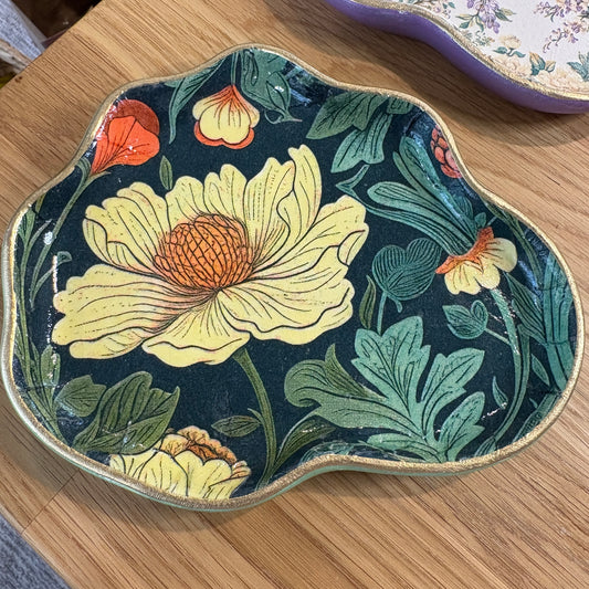 Lily Pad Dish | Yellow Poppy
