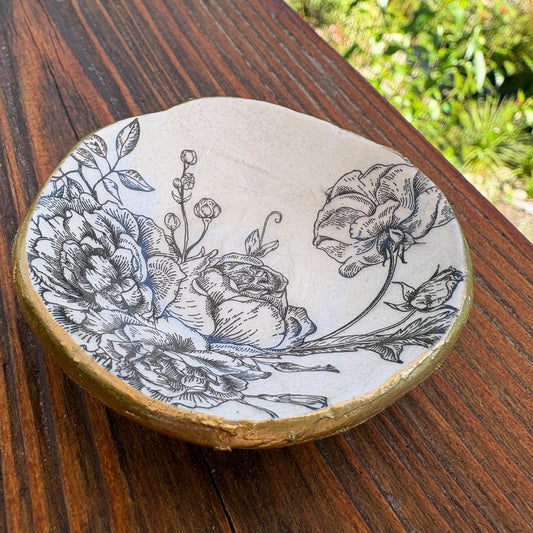 Organic Edge Ring Dish - Black Roses