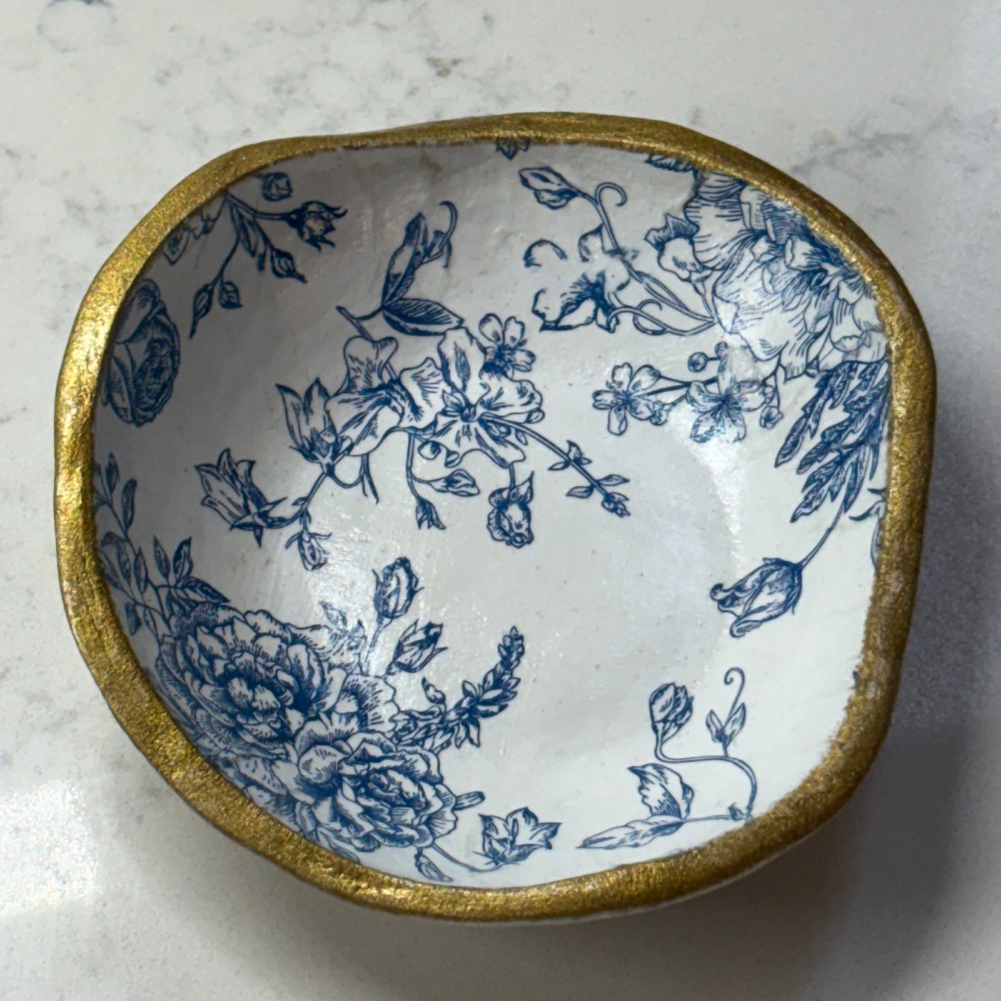 Pebble Dish (Blue Toile)